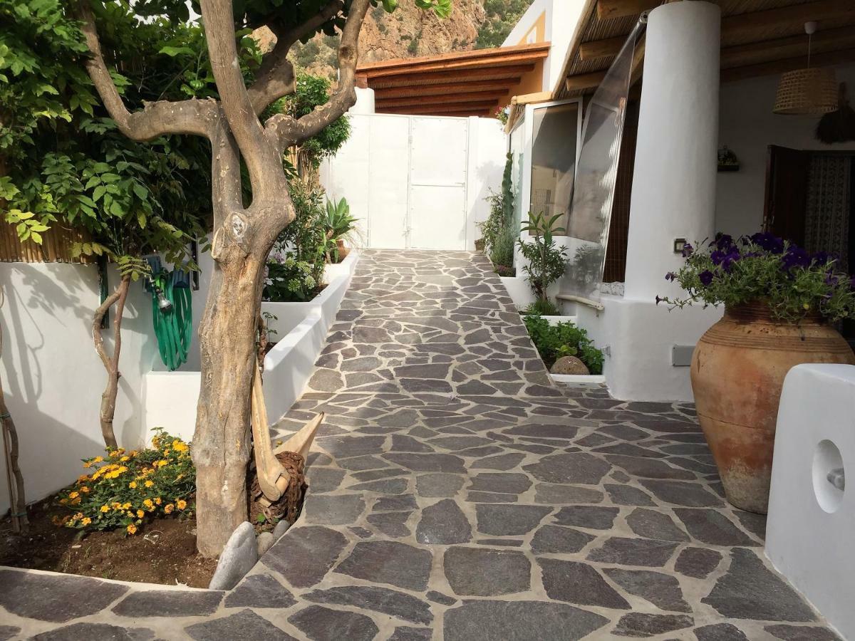 La Ginestra Villa Panarea Exterior photo